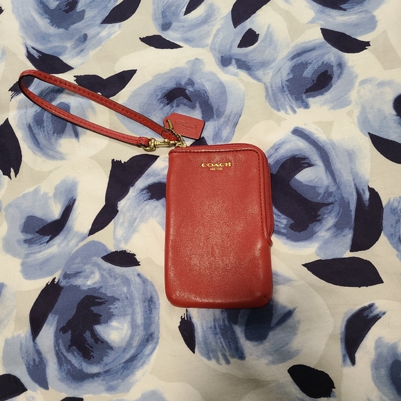 Coach Legacy Coral Wallet - Picture 1 of 7